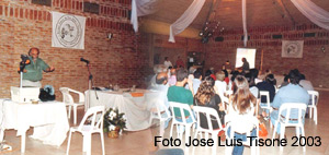 Salon las Tinajas de Yerba Buena, conferencias organzadas por el cuerpo de Guardaparques del Parque Sierra  de San Javier